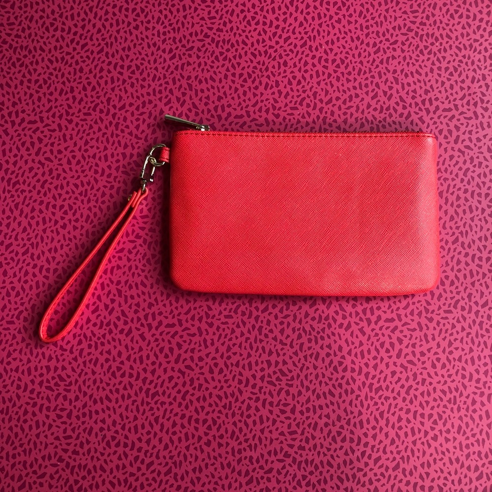Small Coral Wristlet